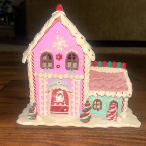 Dep 56 • Light Up Gingerbread House Tabletop Decoration Candy W/ Frosting Accent